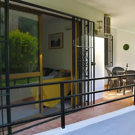 Bahamas, Apartment *